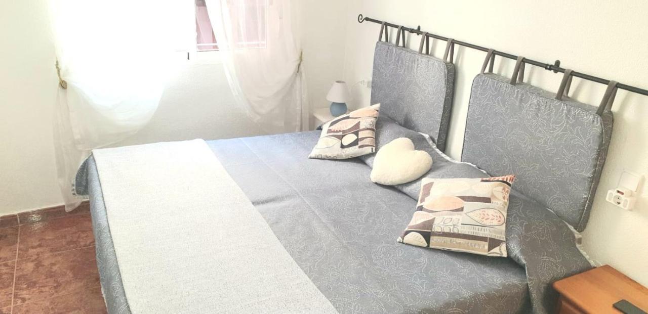 Apartamento Los Gases Torrevieja Esterno foto