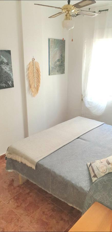 Apartamento Los Gases Torrevieja Esterno foto